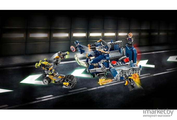 Конструктор LEGO Мстители: Нападение на грузовик [76143]